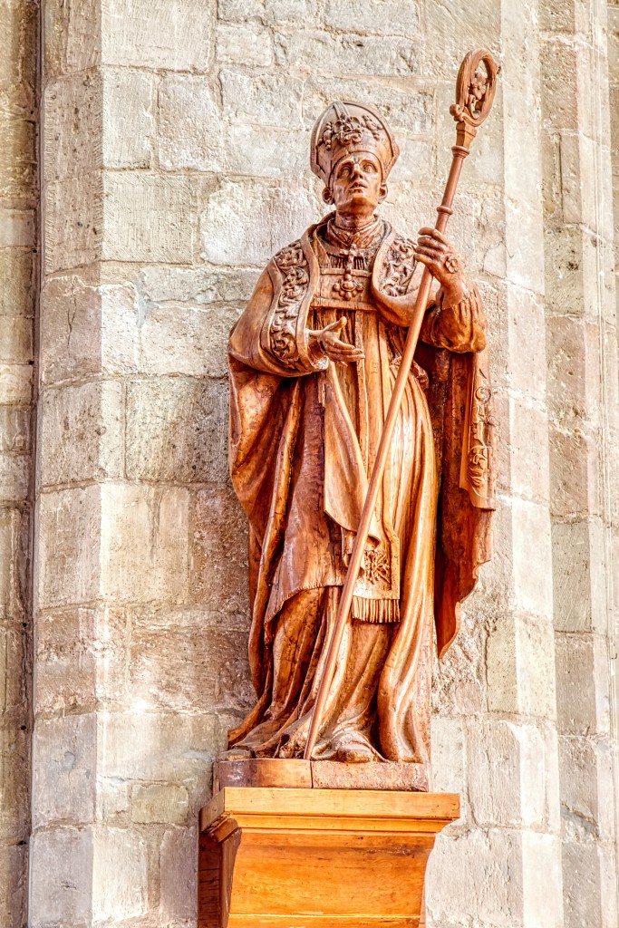 HDR Basiliek Sint Willibrordus rooms katholiek kerk hulst kerkfotografie religie religion bedevaart pelerinage kathedraal pelgrimage saint cathedrale cathedral basiliek basilique basilica